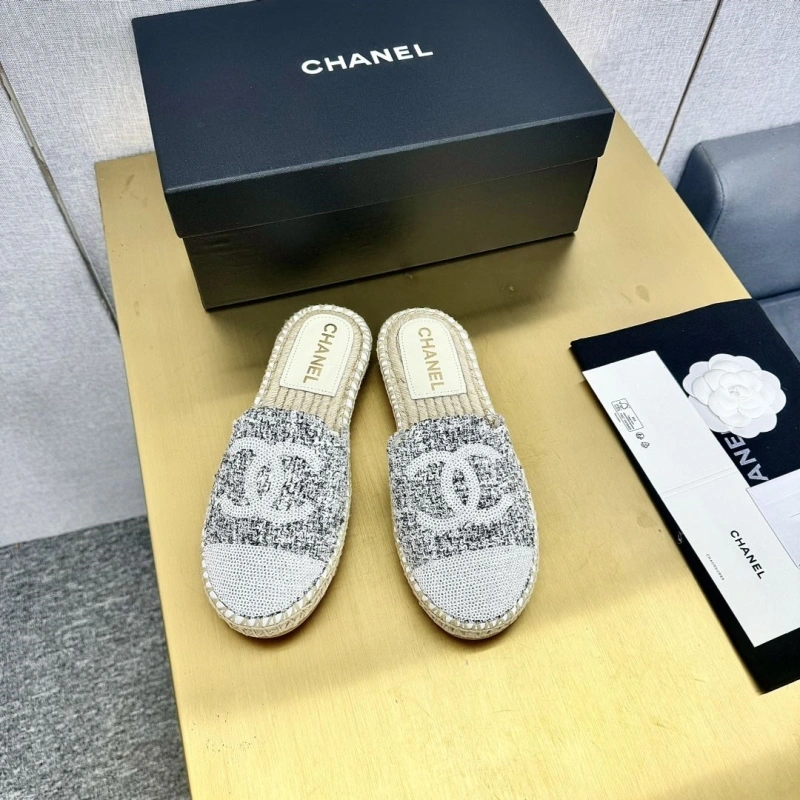 Reliable Chxnxl Slippers 130351