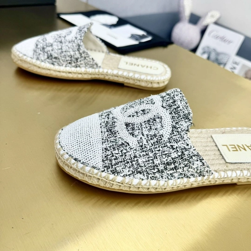 Reliable Chxnxl Slippers 130351