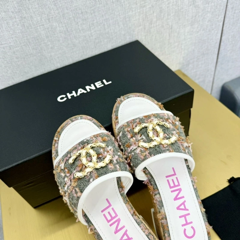 Compact Chxnxl Sandals 130875
