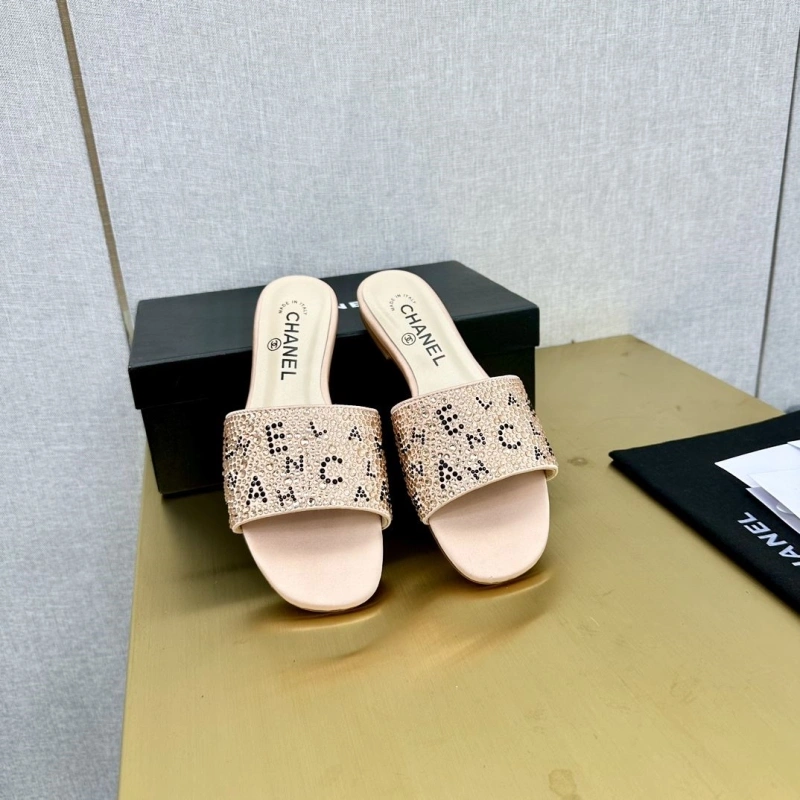 Chxnxl Slippers UrbanStyle 130352
