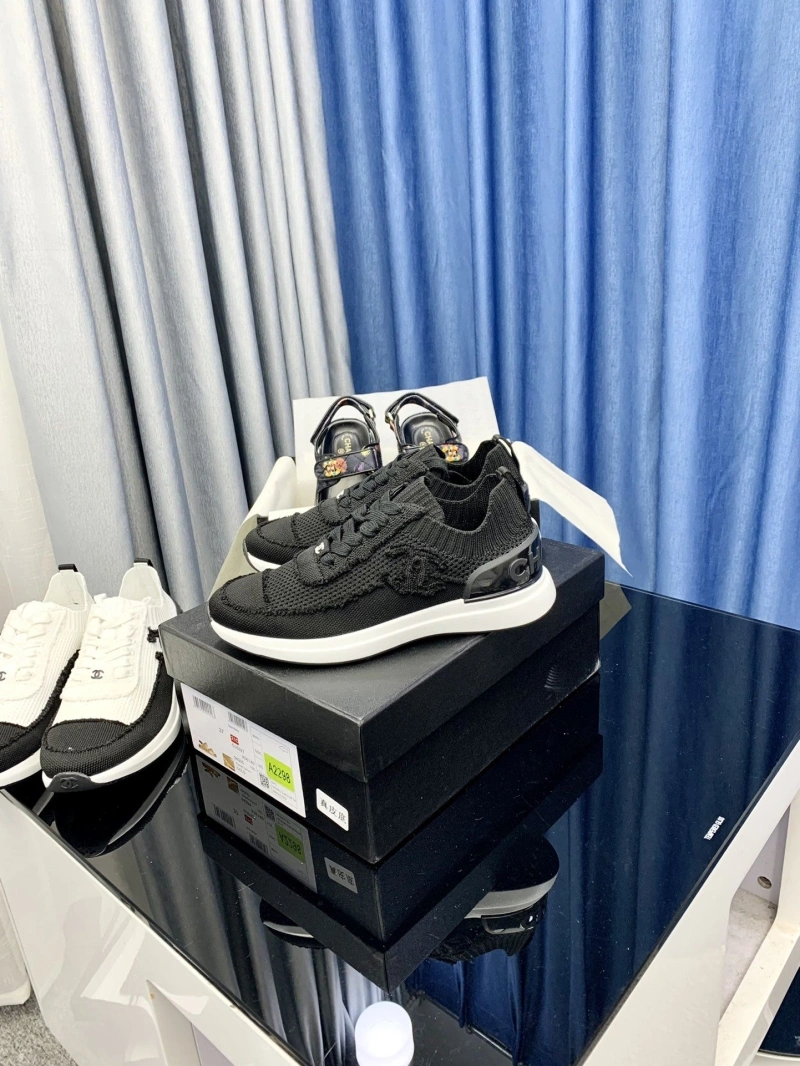 Efficient Chxnxl Sneakers 132055