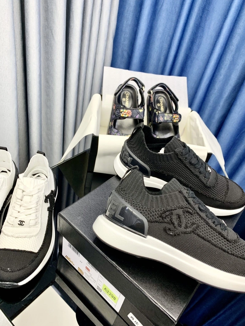 Efficient Chxnxl Sneakers 132055