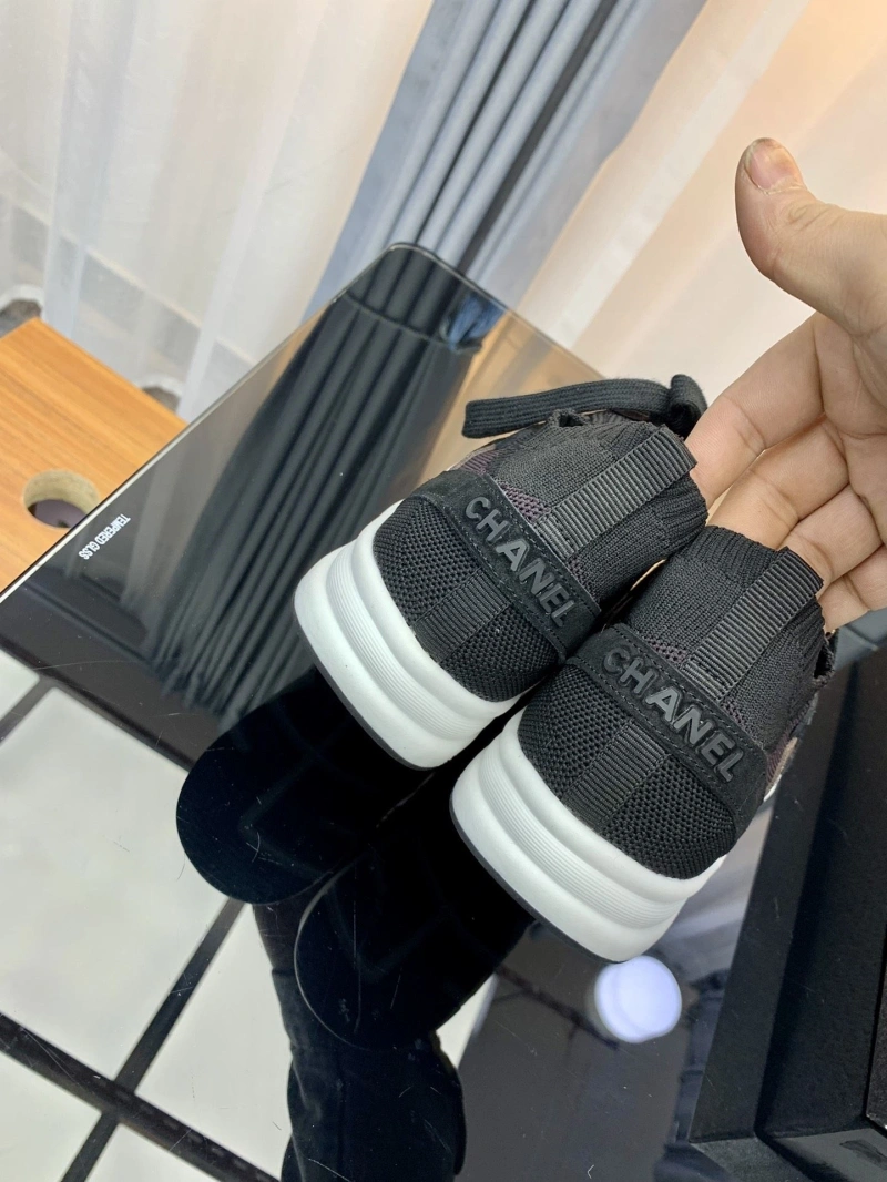 Practical Chxnxl Sneakers 132039