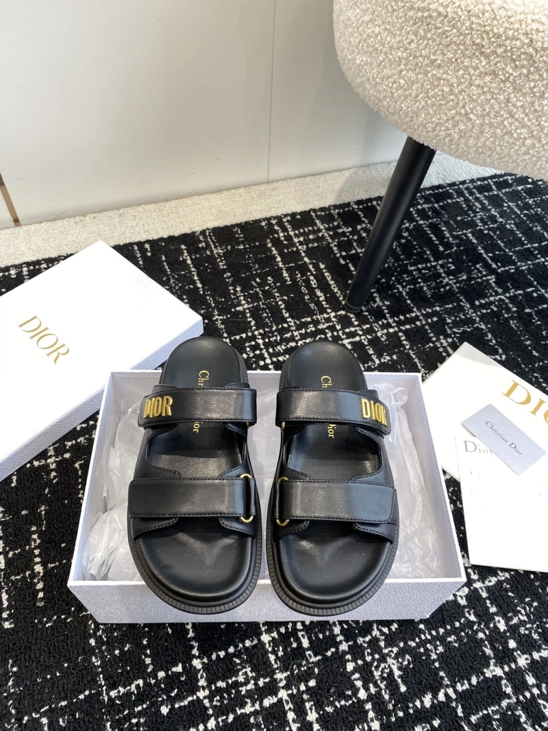 Reliable Chxnxl Slippers 130372