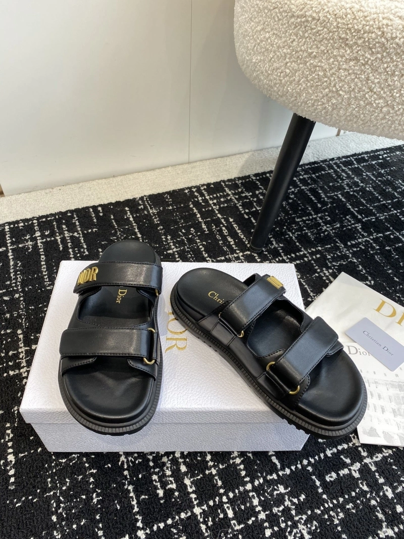 Reliable Chxnxl Slippers 130372