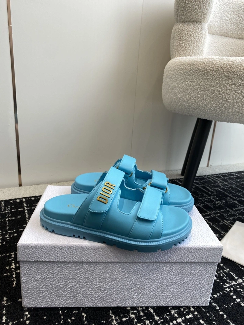 Efficient Chxnxl Slippers 130374