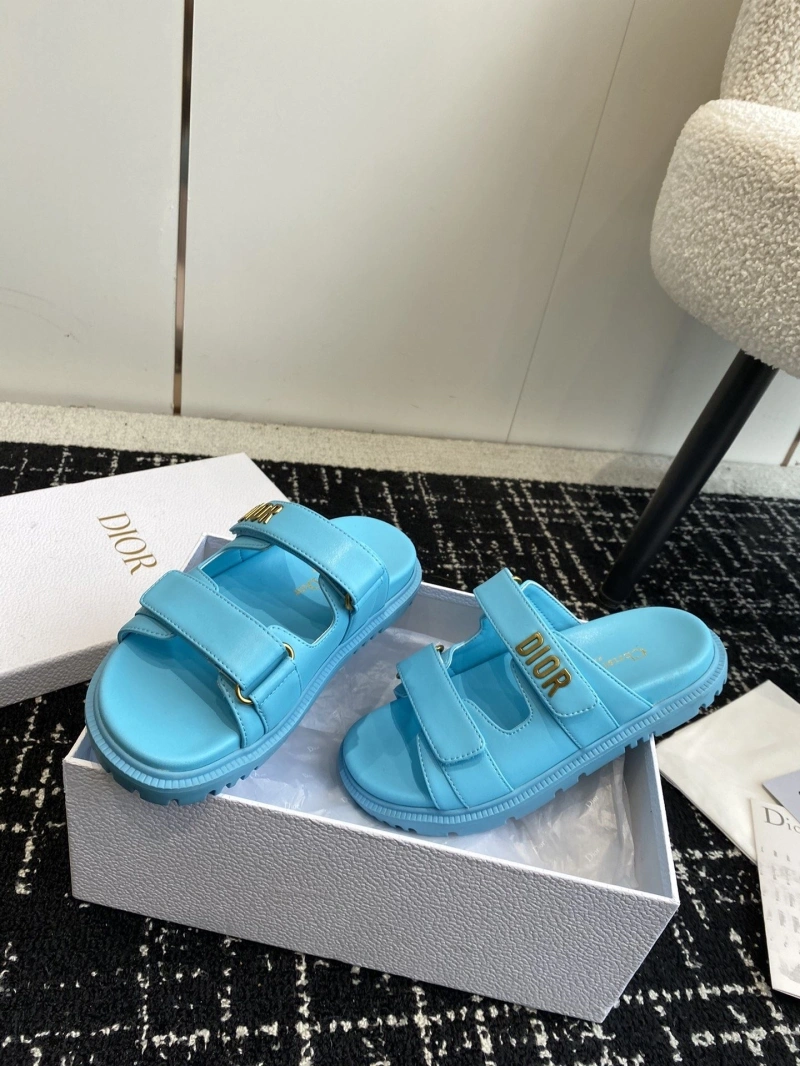 Efficient Chxnxl Slippers 130374