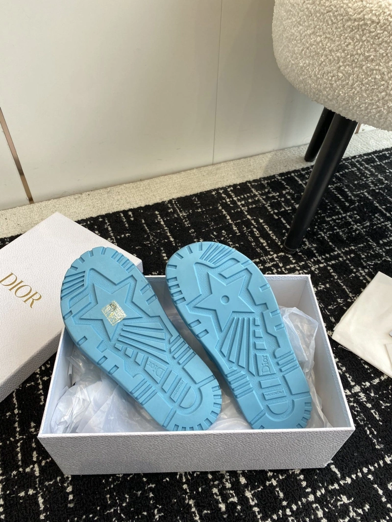 Efficient Chxnxl Slippers 130374