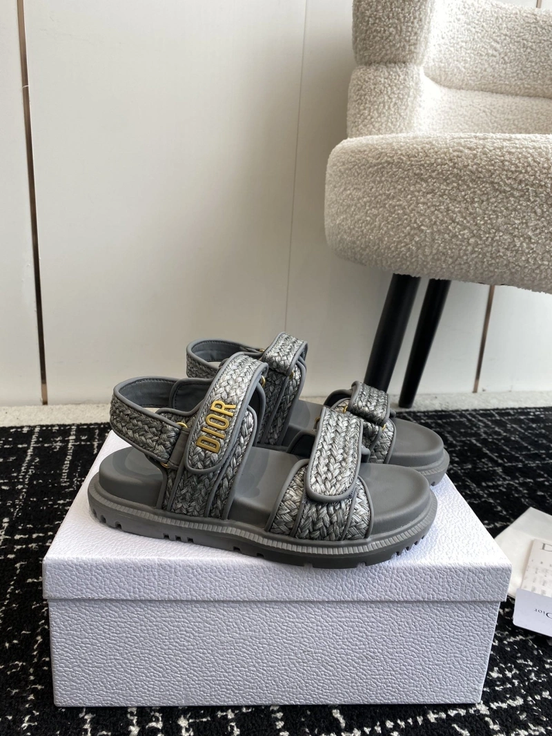 WellDesigned Chxnxl Sandals 130848