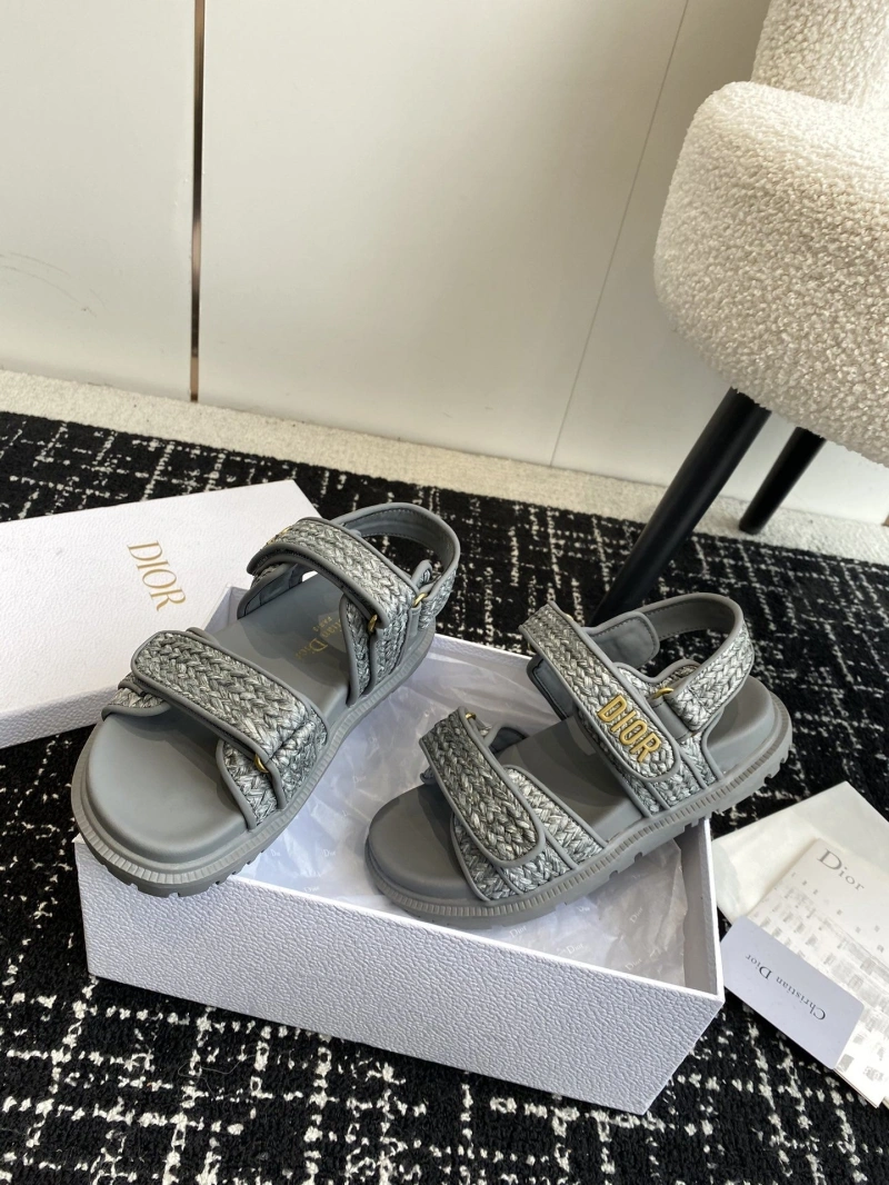 WellDesigned Chxnxl Sandals 130848