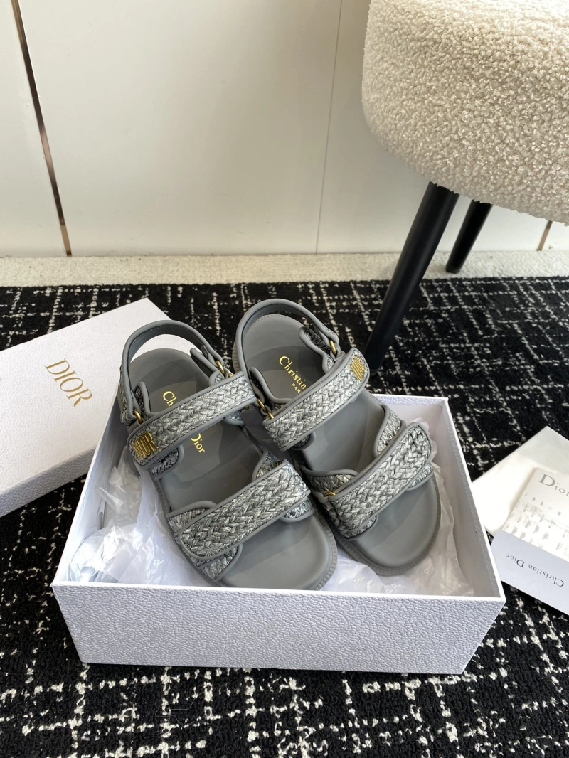 WellDesigned Chxnxl Sandals 130848