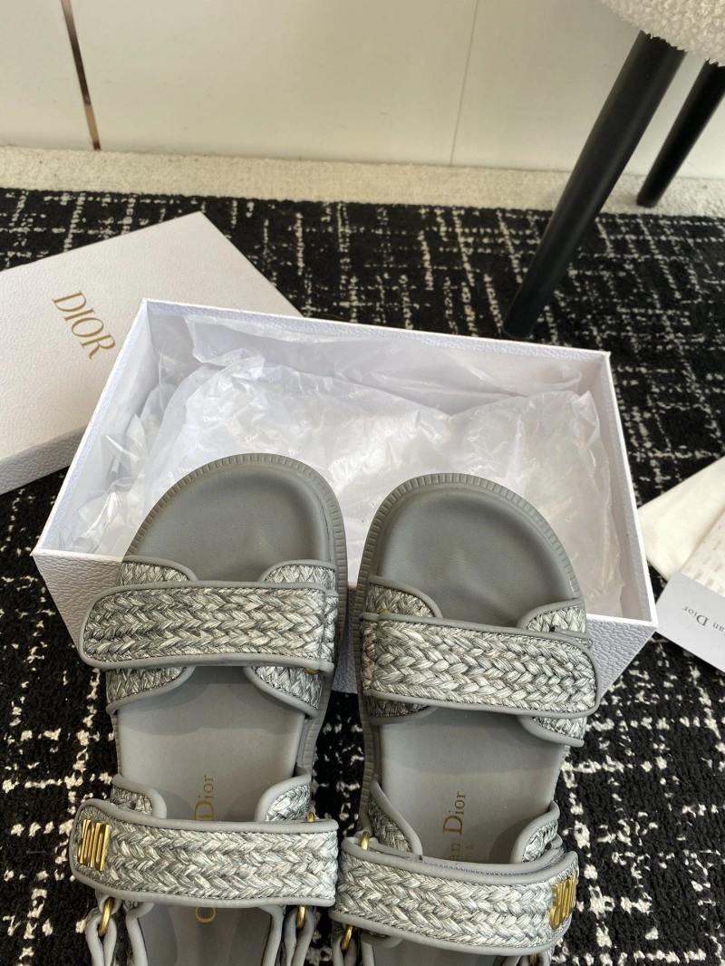 WellDesigned Chxnxl Sandals 130848