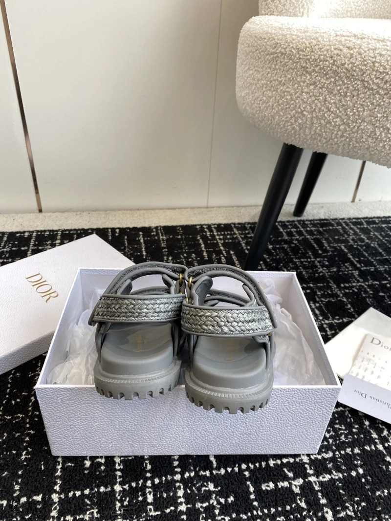 WellDesigned Chxnxl Sandals 130848