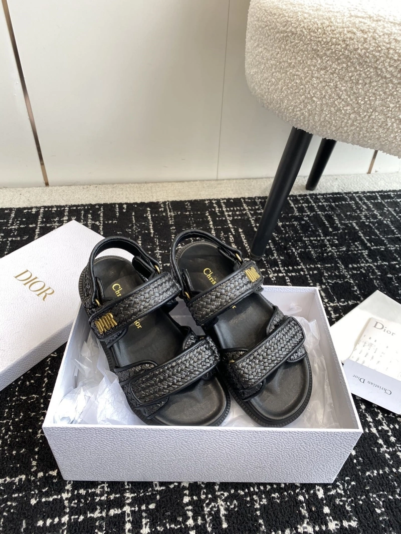 Unique Chxnxl Sandals 130854