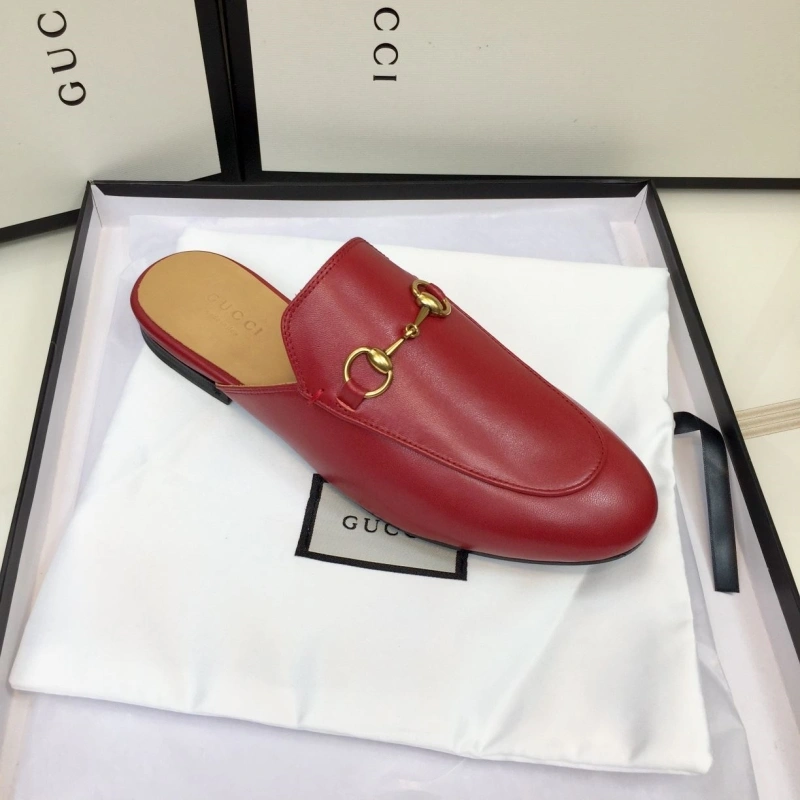 Resilient Gxccx Slippers 164779