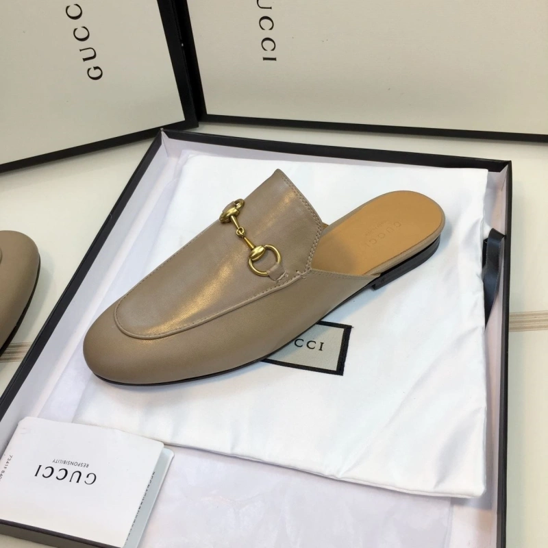 Versatile Gxccx Slippers 164777
