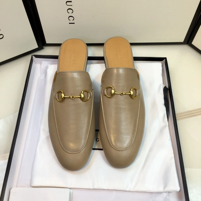 Versatile Gxccx Slippers 164777
