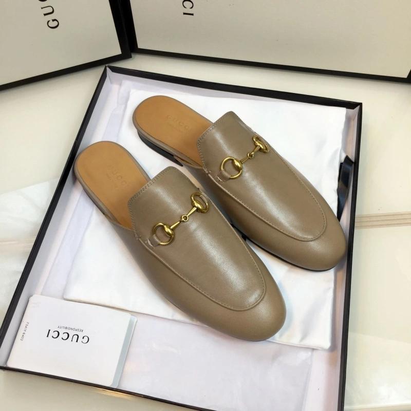 Versatile Gxccx Slippers 164777