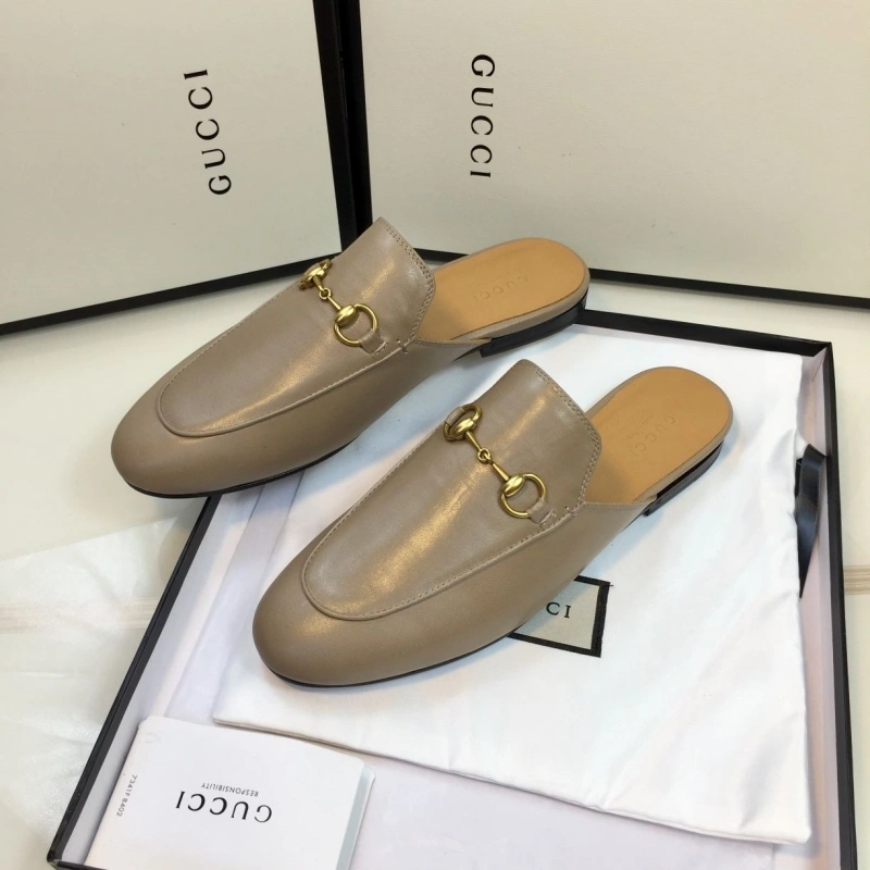 Versatile Gxccx Slippers 164777