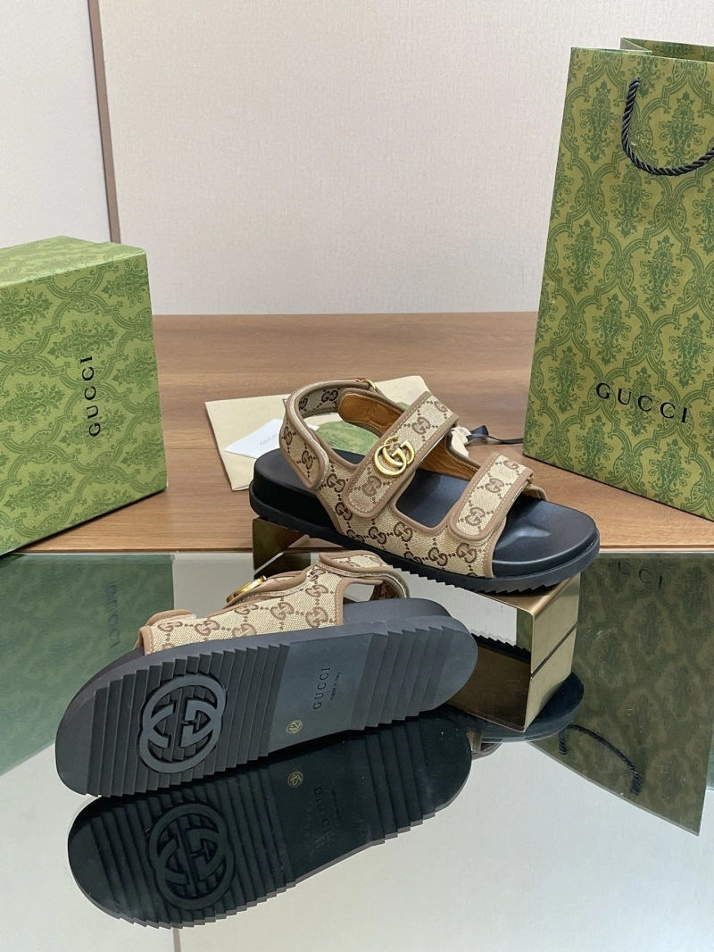 Fashionable Gxccx Sandals 164866