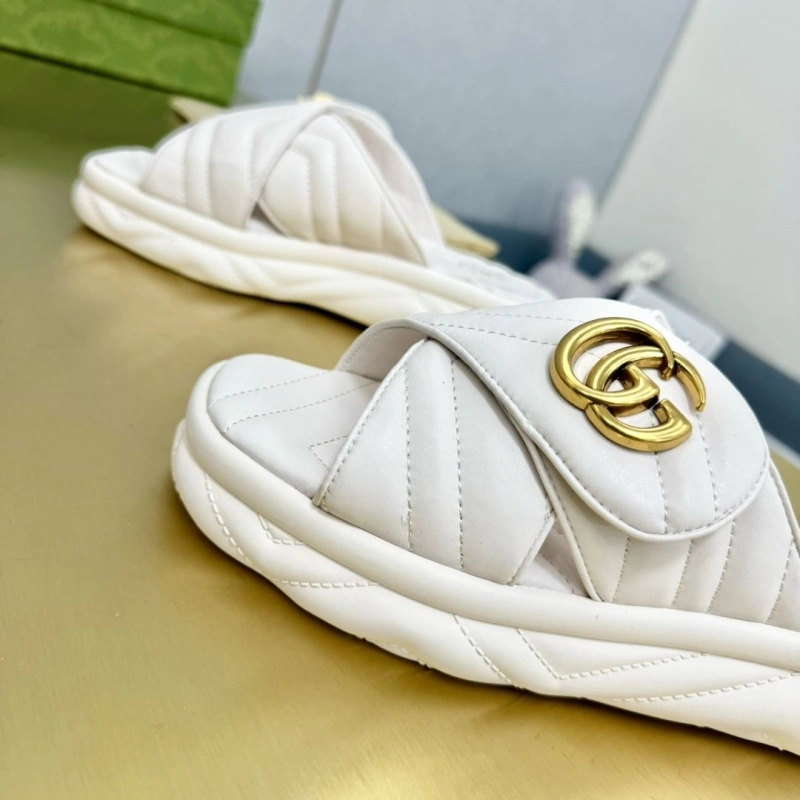 Gxccx Slippers Sleek 164744