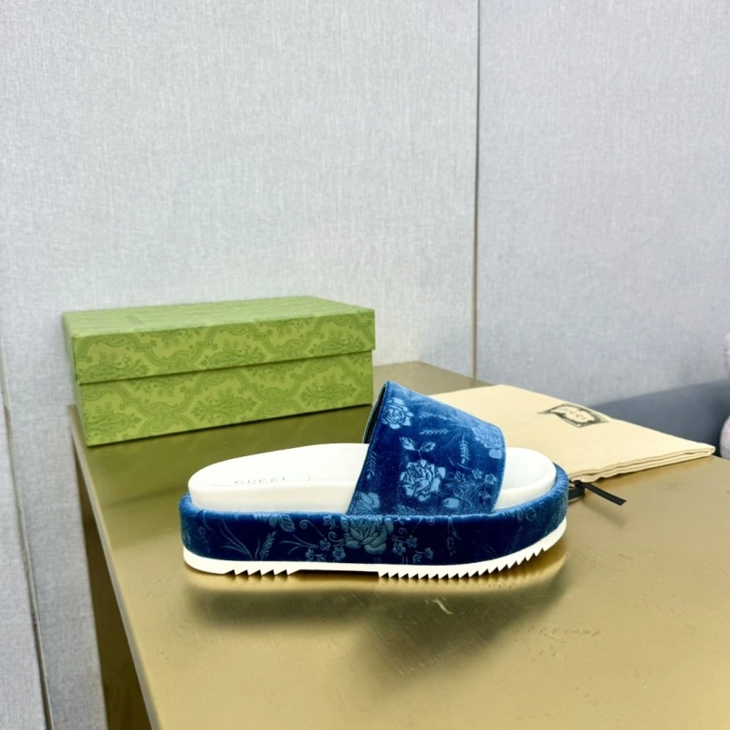 Reliable Gxccx Slippers 164735