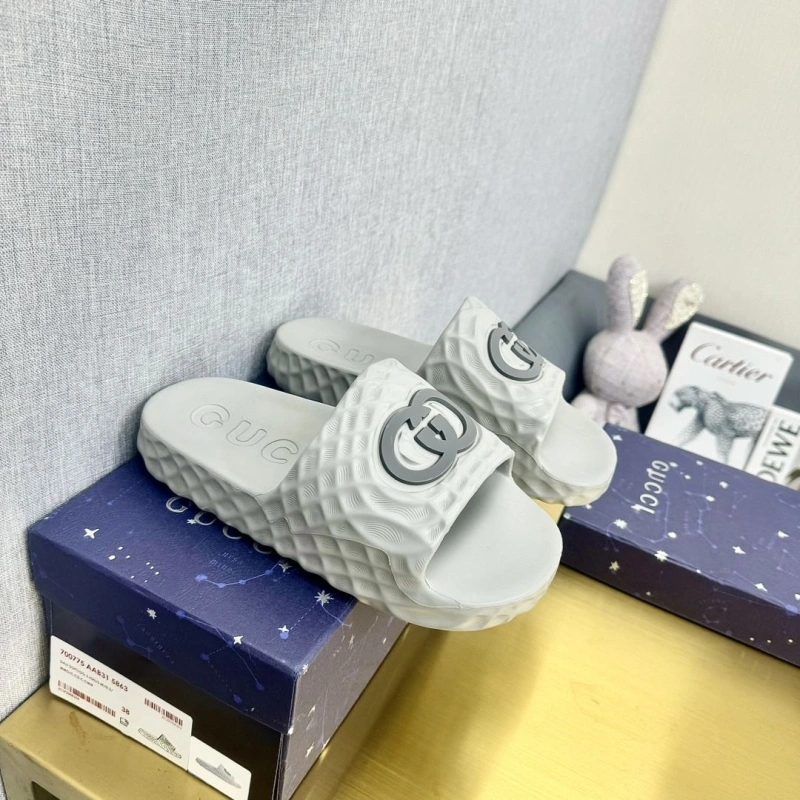 Flexible Gxccx Slippers 164730