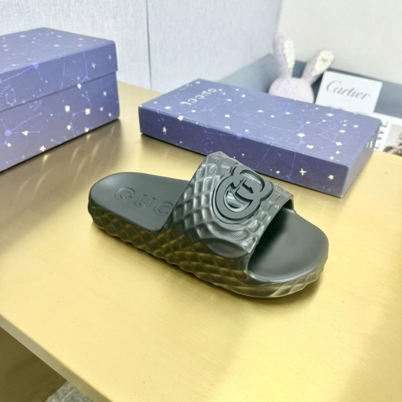 Gxccx Slippers Timeless 164731