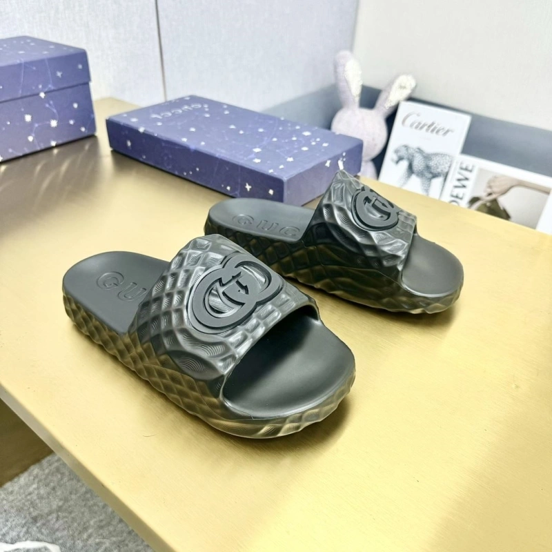 Gxccx Slippers Timeless 164731