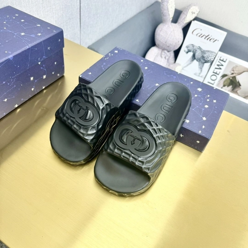 Gxccx Slippers Timeless 164731