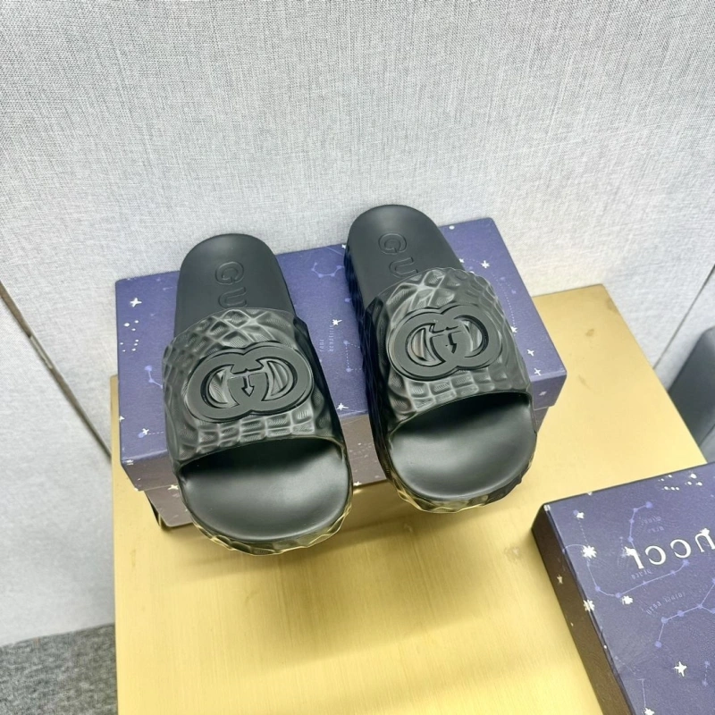 Gxccx Slippers Timeless 164731