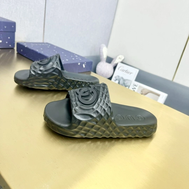 Gxccx Slippers Timeless 164731