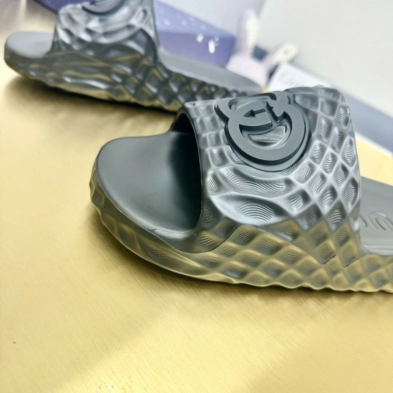 Gxccx Slippers Timeless 164731