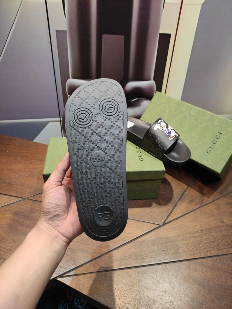 Sophisticated Gxccx Slippers 164718
