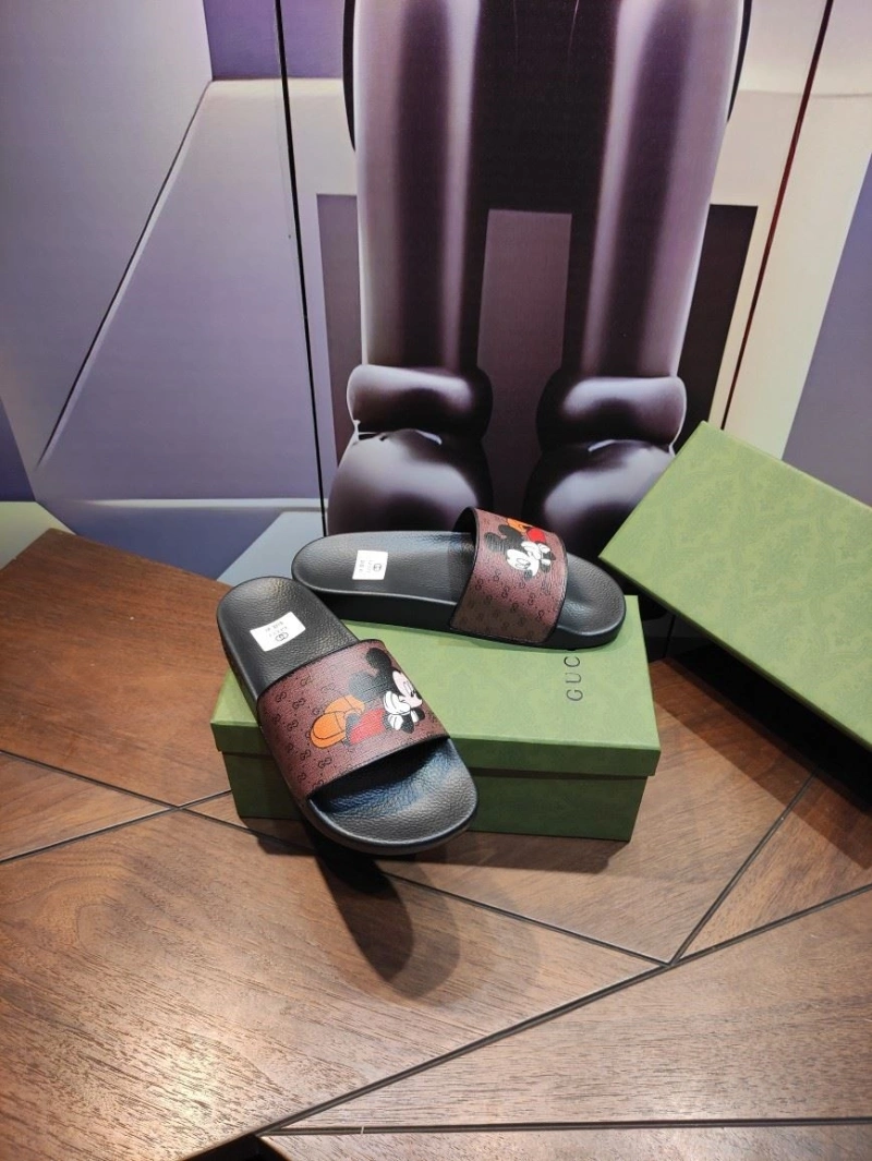 Bold Gxccx Slippers 164710