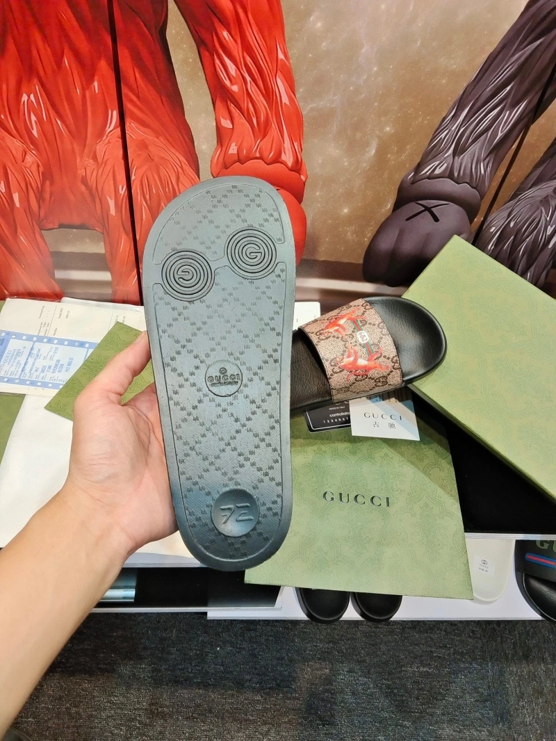 Stylish Gxccx Slippers 164698