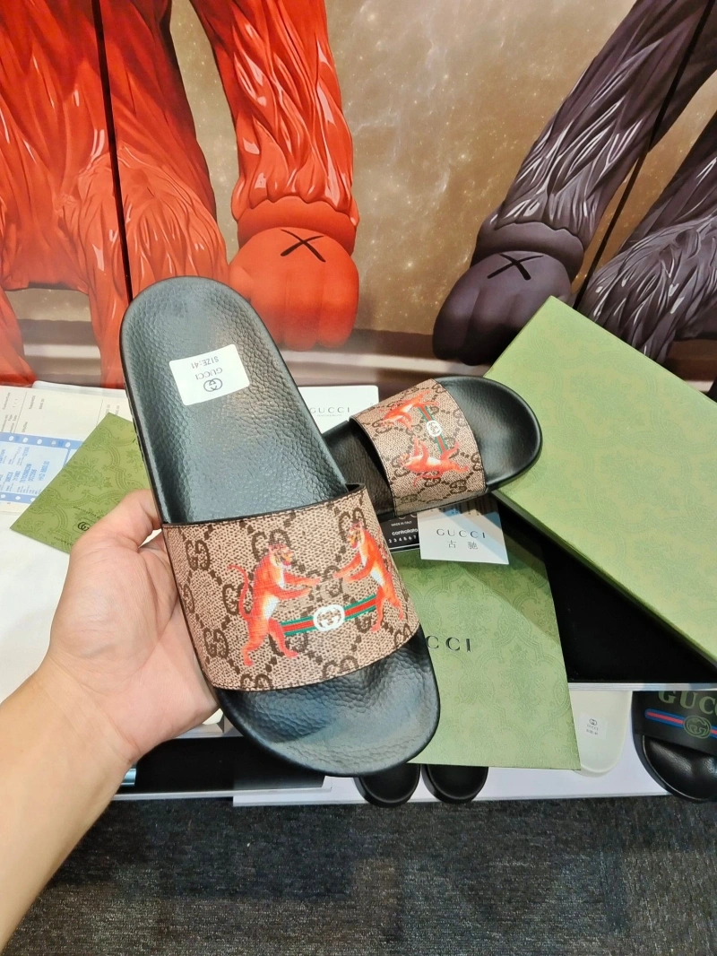 Stylish Gxccx Slippers 164698