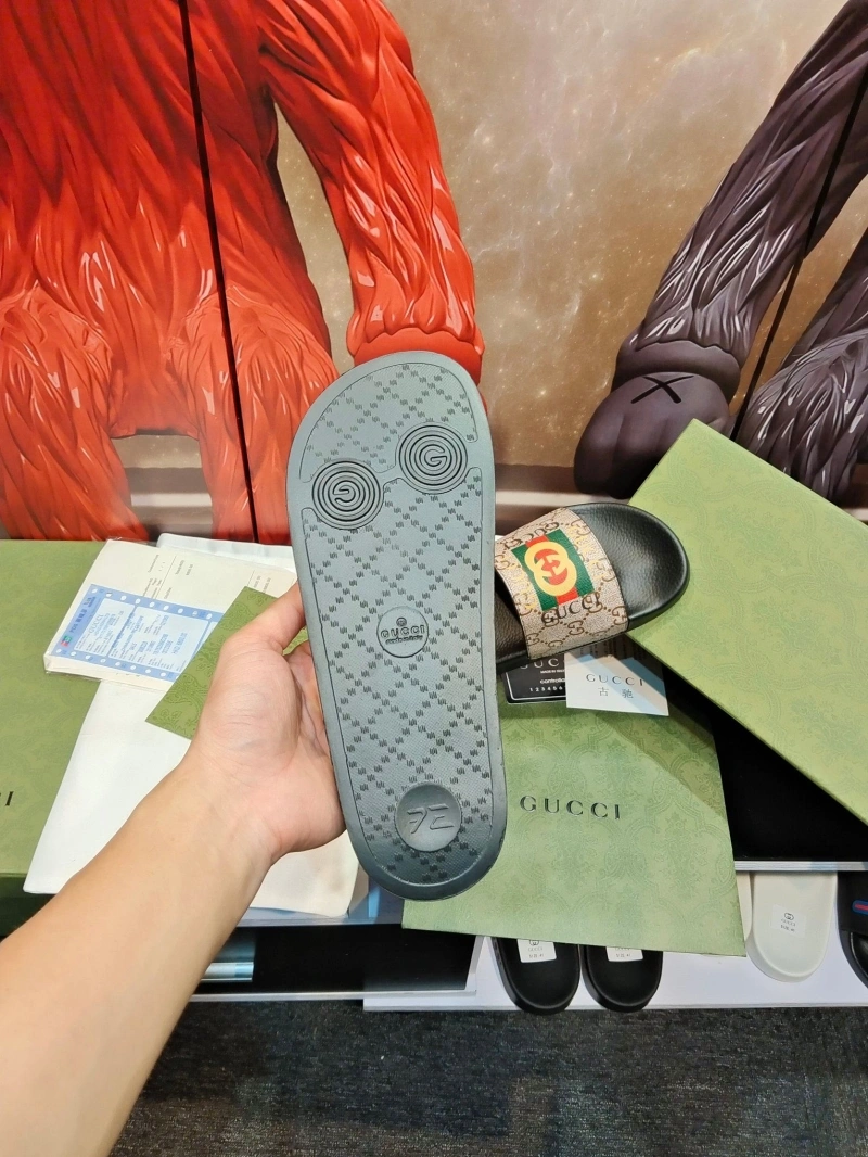 Gxccx Slippers Bright 164703