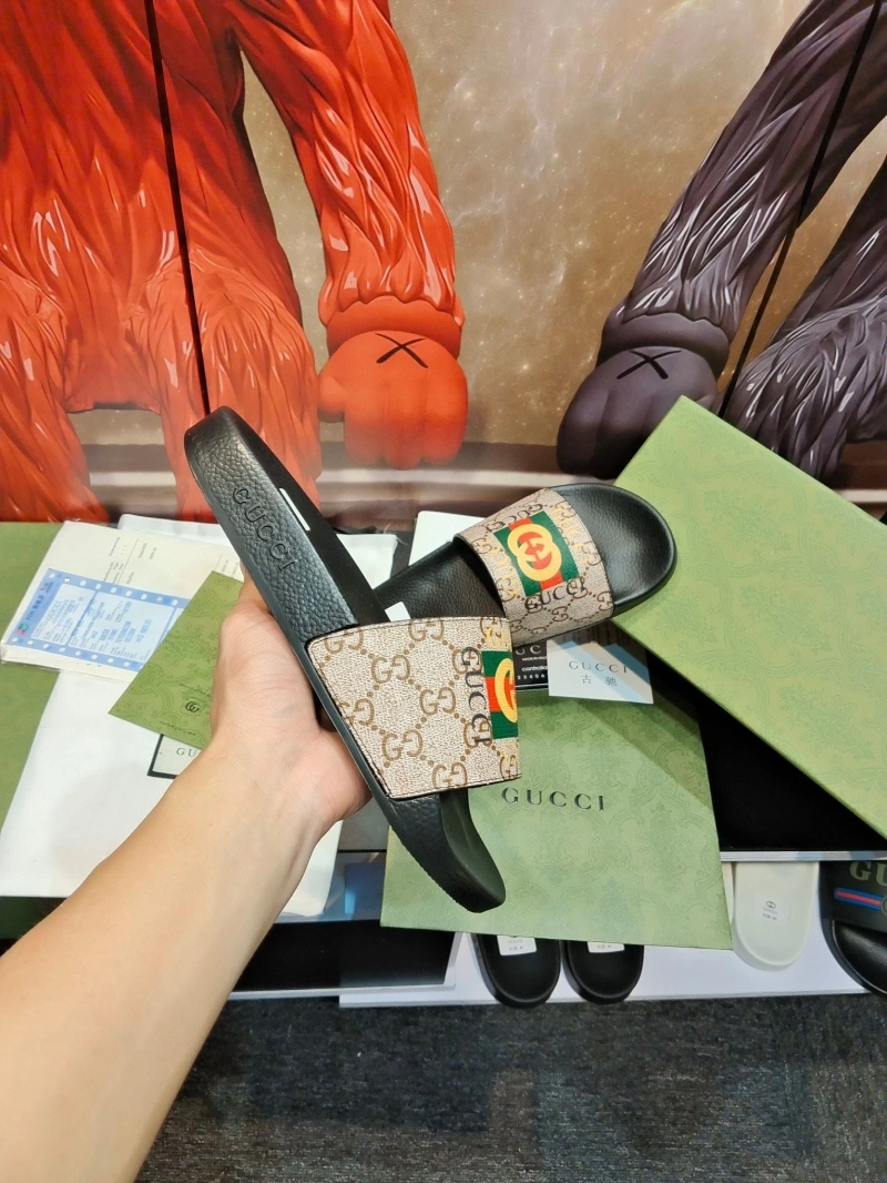 Gxccx Slippers Bright 164703