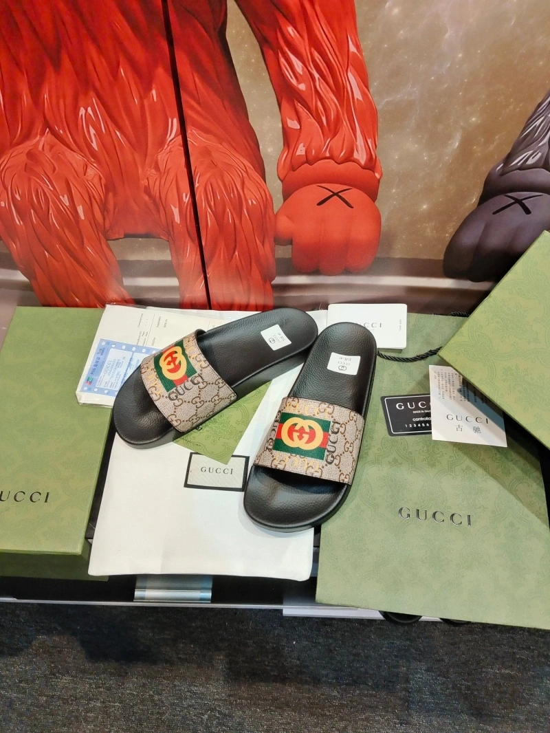 Gxccx Slippers Bright 164703