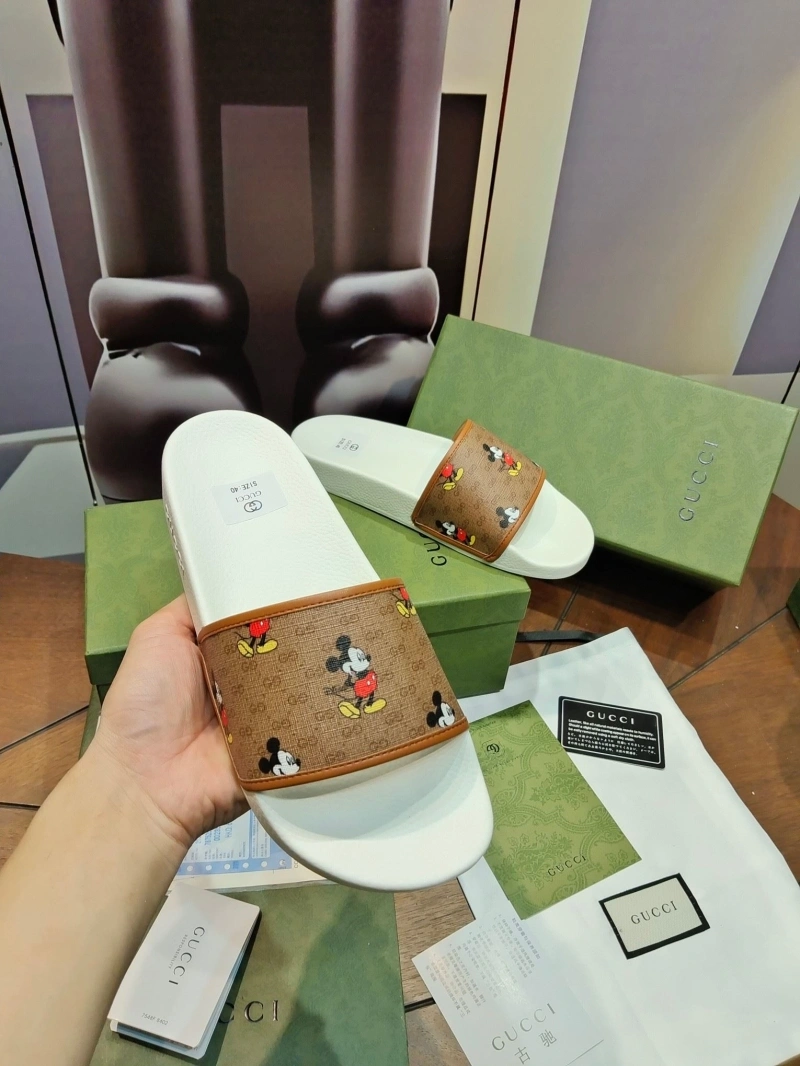 Flexible Gxccx Slippers 164686