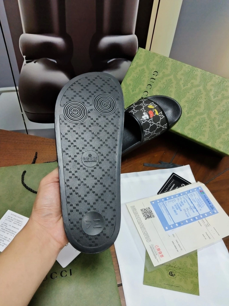 Functional Gxccx Slippers 164664