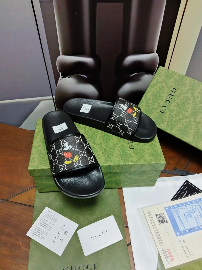 Functional Gxccx Slippers 164664