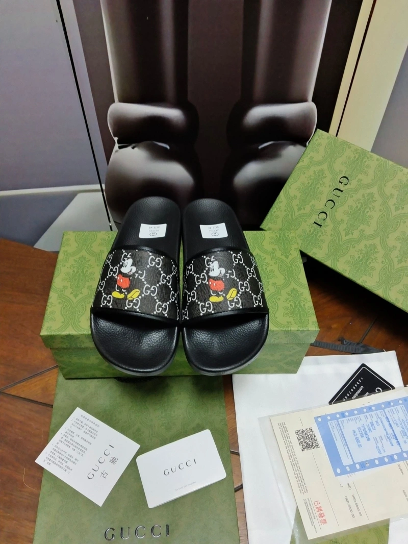 Functional Gxccx Slippers 164664