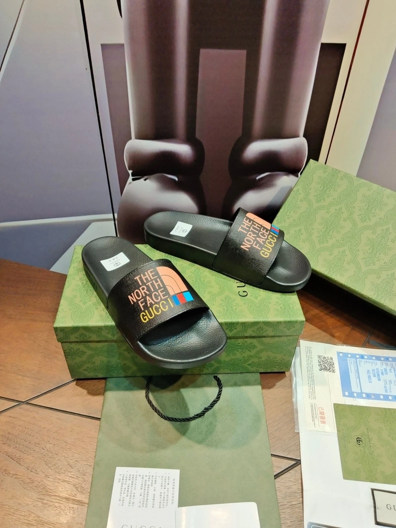 EyeCatching Gxccx Slippers 164639
