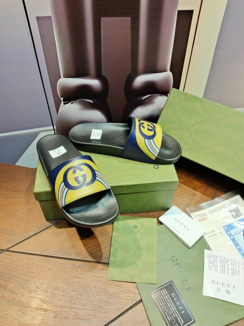 Versatile Gxccx Slippers 164655