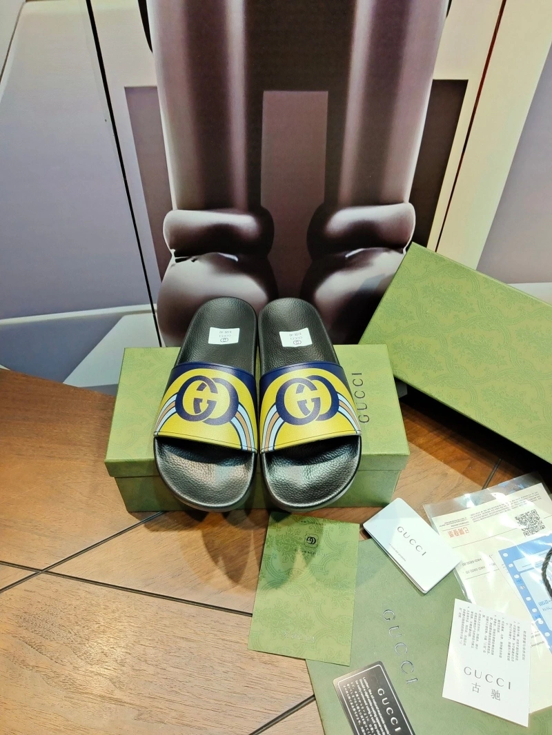 Versatile Gxccx Slippers 164655