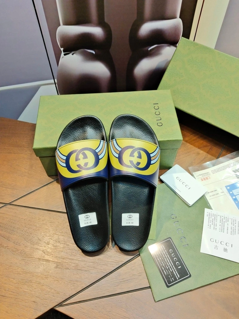Versatile Gxccx Slippers 164655