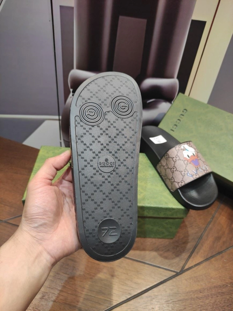 Efficient Gxccx Slippers 164633