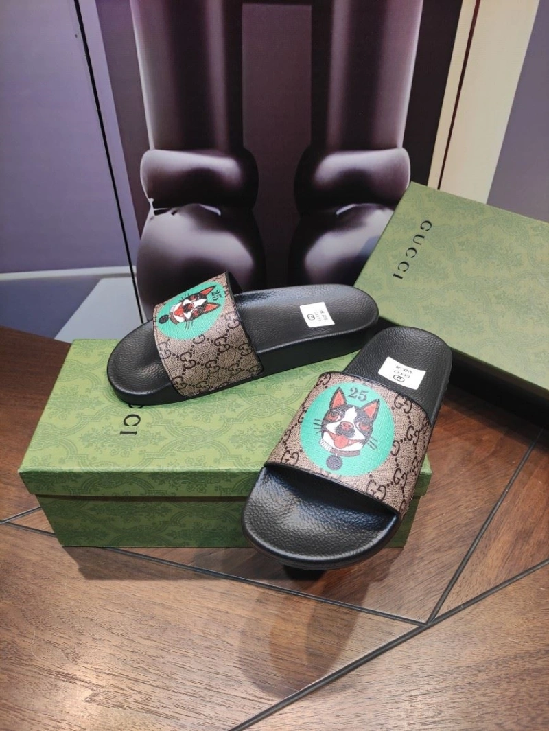 Versatile Gxccx Slippers 164628